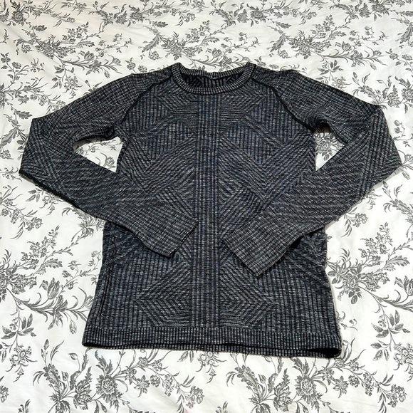 Lululemon 4 Restless Pullover Heathered Black Long-Sleeve Top - Picture 3 of 9